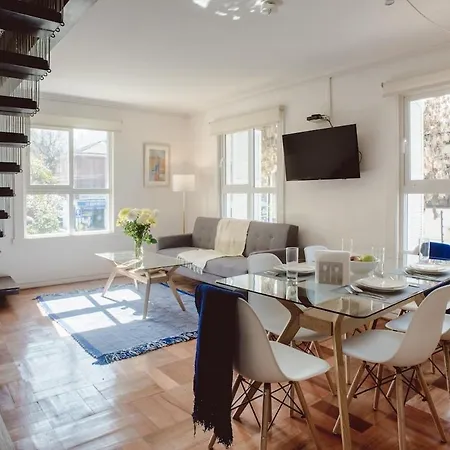 Experiencia Grupal Duplex Moderno En Providencia Apartment